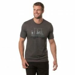 TravisMathew Race You T-Shirt